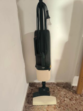 Aspiradora Vorwerk Kobold VT 130