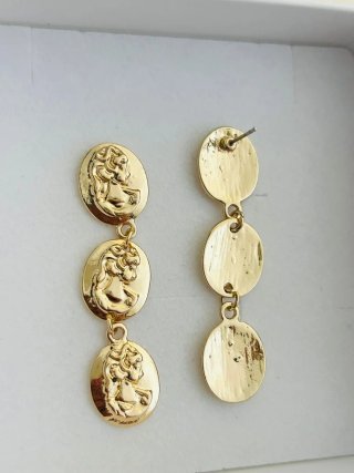 Orecchini donna vintage con cammei dorati