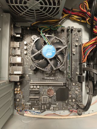 PC ECS i5-10400 8GB RAM SSD 250GB HDMI