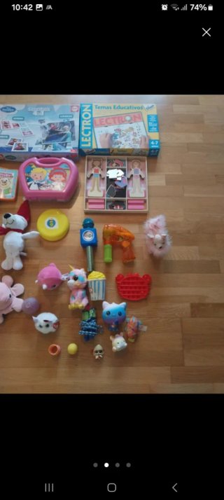 Lote de juguetes educativos y peluches