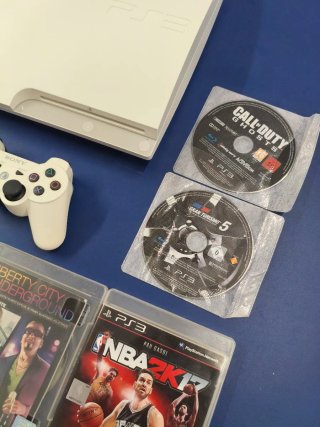 Consola PS3 Slim Blanca + 3 Juegos + 2 Discos