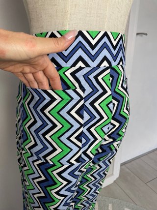 Pantalón Zara Estampado Zigzag Talla L