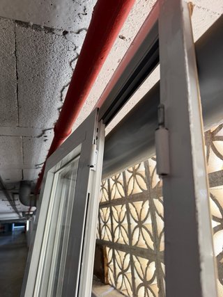 Puerta doble de aluminio