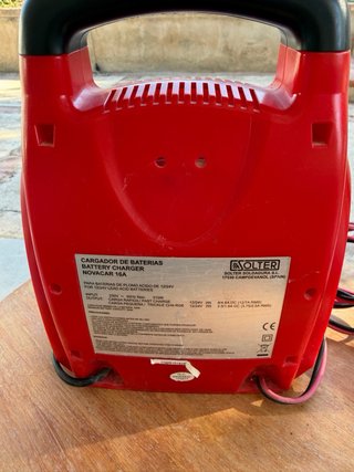 Cargador Baterías Solter Novacar 12V/24V 15A