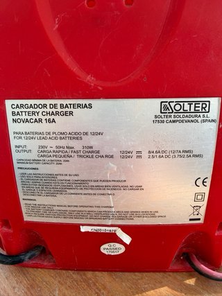 Cargador Baterías Solter Novacar 12V/24V 15A