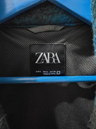 Sobrecamisa Zara cuadros azul y verde oscuro.