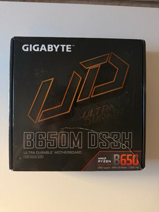 Gigabyte B650M DS3H Placa Base