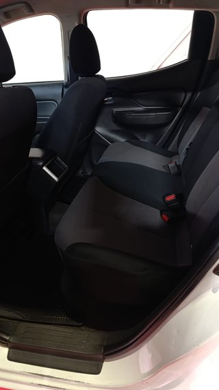 Mitsubishi L 200 2021