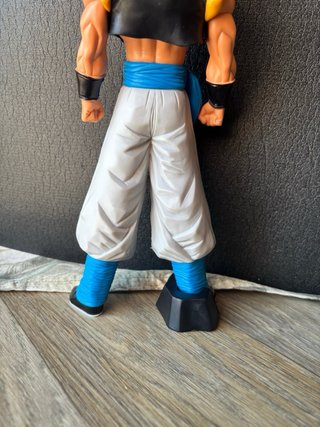 Action Figure Gogeta Super Saiyan Blue 31cm