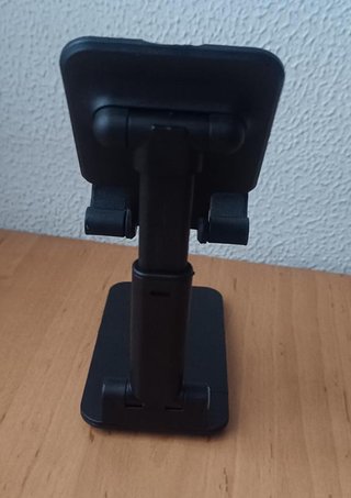 Soporte móvil plegable y ajustable