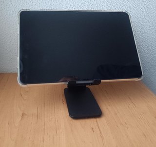 Soporte móvil plegable y ajustable