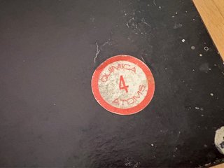 Antiguo juego de química ATOMS