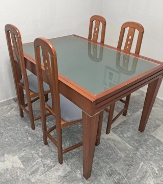 Mesa comedor y 4 sillas madera y cristal