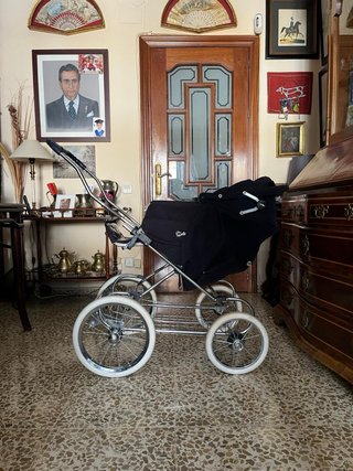 Carrito de bebé clásico negro
