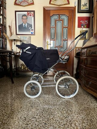 Carrito de bebé clásico negro