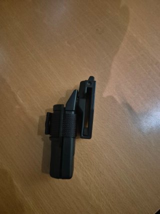 Funda para linterna táctica