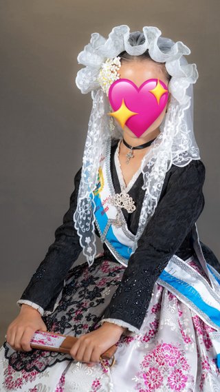 Mantilla y Delantal niña de 6/7 años