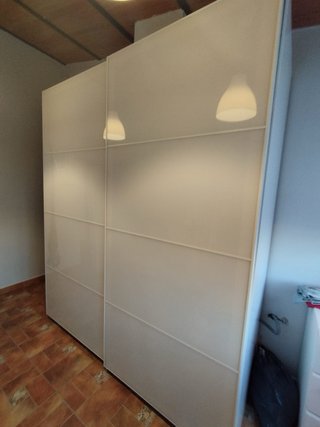 Puerta corredera de armario cristal blanco