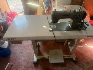 Máquina de coser industrial Refrey 430