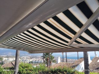 Toldo cofre aluminio 410x300Cm