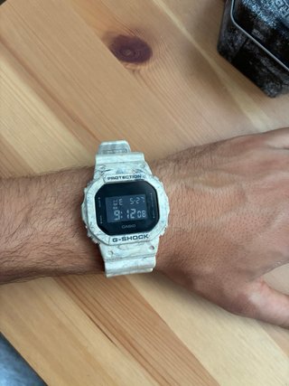 Casio G-SHOCK DW-5600WM