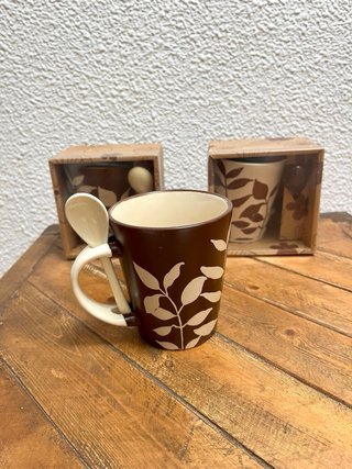 Set de 3 tazas de cerámica con cuchara