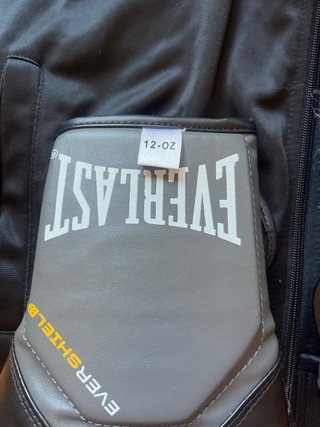 Guantes Boxeo Everlast + Chaqueta Tapout M