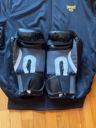 Guantes Boxeo Everlast + Chaqueta Tapout M