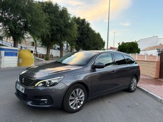 Peugeot 308 2021