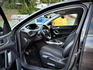 Peugeot 308 2021