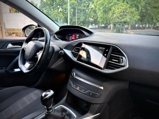 Peugeot 308 2021