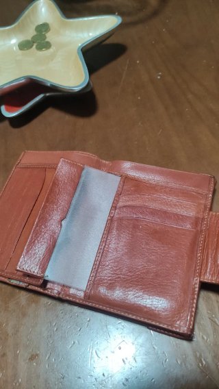 Monedero Guy Laroche Marrón/Naranja