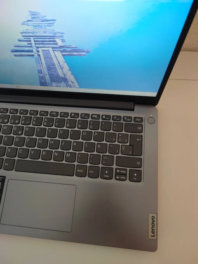 Portatile Lenovo 11ª Gen 8GB DDR4 256GB