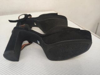 Zapatos de tacón Mariamare negros