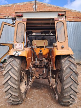Tractor Fiat 640