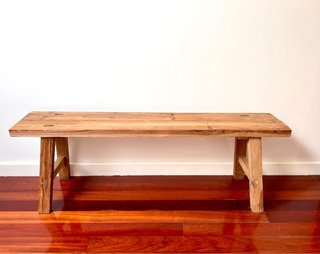 Banco de madera estilo retro