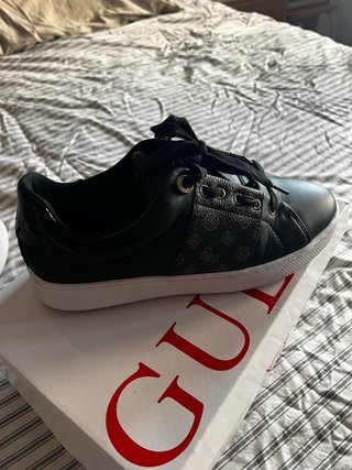 Zapatillas Guess Negras Talla 40