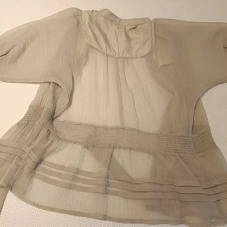 Blusa Pepe Jeans gasa con pedrería. Talla M.