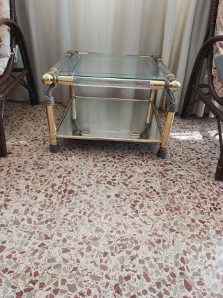 Mesa auxiliar cristal y metal dorado bronce