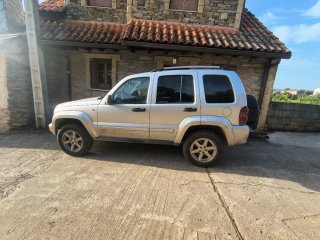 Jeep Cherokee kj 2007