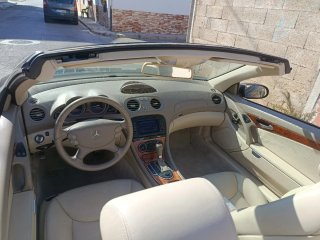 Mercedes-Benz  SL 2005