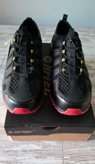 Zapatillas HI-TEC Negras y Rojas