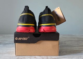 Zapatillas HI-TEC Negras y Rojas