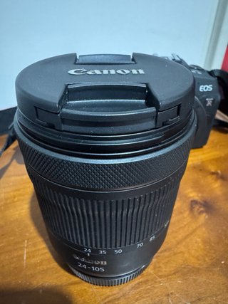 Canon EOS RP con objetivo 24-105