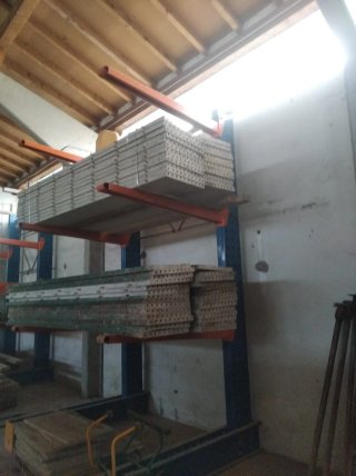 Lote Andamios Ulma y chapas encofrado