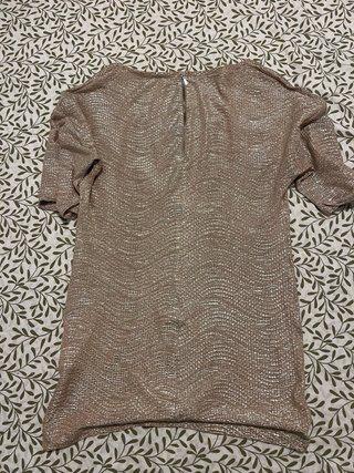 Camiseta Larga Beige y Dorada Talla s