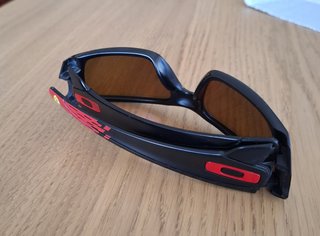 Gafas Oakley Fuel Cell Prizm Ruby Polarized