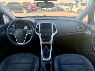Opel Astra 2015