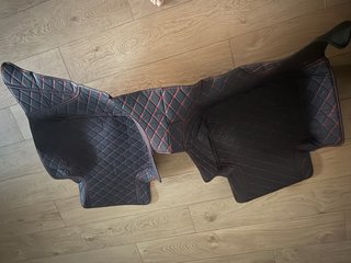 Alfombras Pasat B8 Negras/Rojas Nuevas