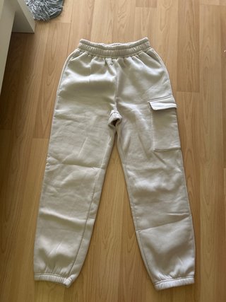 Pantalón chándal beige cargo